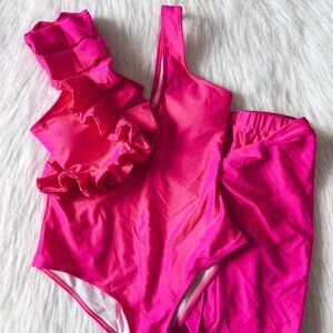 NWOT Pink One Piece Swimsuit with Cover Skirt Size Medium